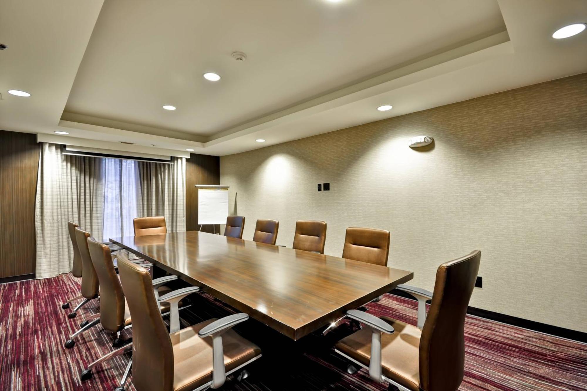 Courtyard By Marriott Jacksonville Airport/ Northeast Bagian luar foto