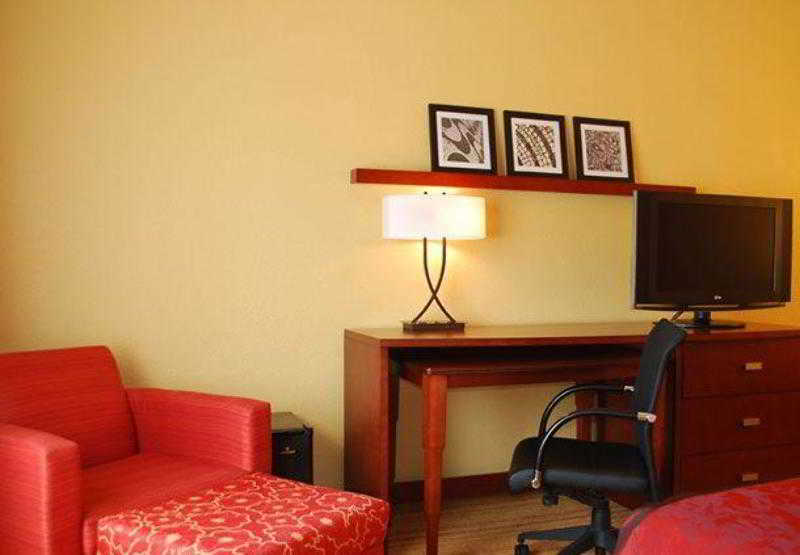 Courtyard By Marriott Jacksonville Airport/ Northeast Bagian luar foto